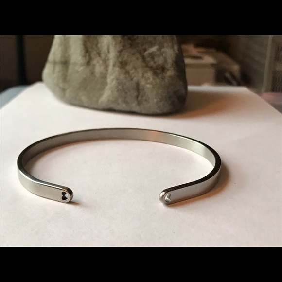 Inspirational Cuff Bracelet - Picture 4 of 6